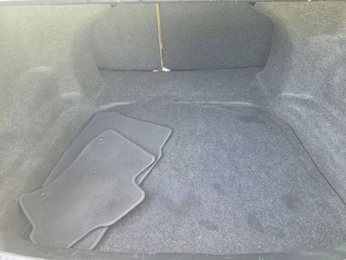 Used 2013 Ford Taurus SE FWD image 23