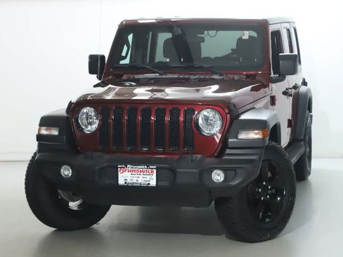 Used 2021 Jeep Wrangler Unlimited Sport AWD/4WD image 3