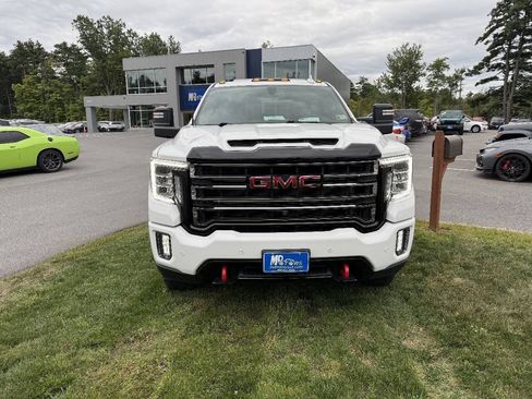 Used 2023 GMC Sierra 3500 AT4 w/ AT4 Preferred Package AWD/4WD image 4