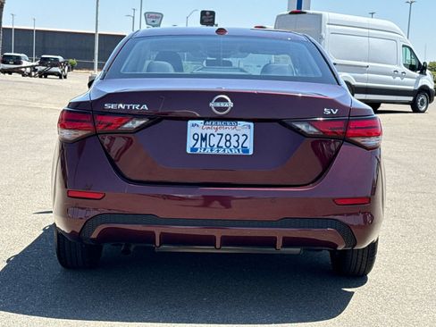 Used 2024 Nissan Sentra SV FWD image 4