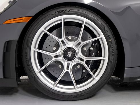 Used 2026 Porsche 911 GT3 RWD image 9