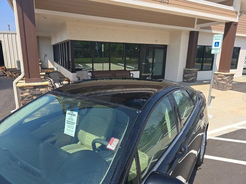 Used 2016 Ford Fusion SE image 12