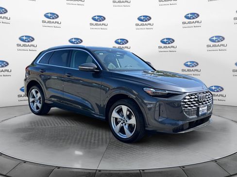 Used 2025 Audi Q5 Premium Plus w/ Premium Plus AWD/4WD image 7