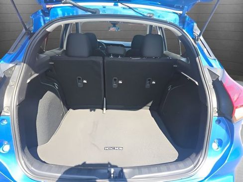 Used 2025 Nissan Kicks Play S image 8