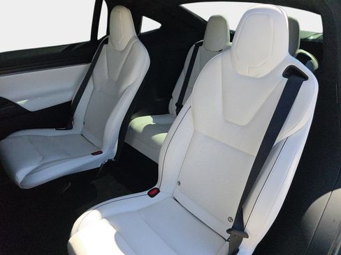 Used 2022 Tesla Model X Plaid AWD/4WD image 18