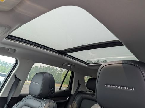 New 2027 GMC Terrain Denali w/ LPO, Floor Liner Package AWD/4WD image 29