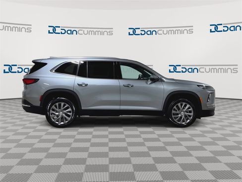 New 2026 Buick Enclave Preferred image 9