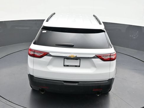 Used 2020 Chevrolet Traverse LT FWD image 18