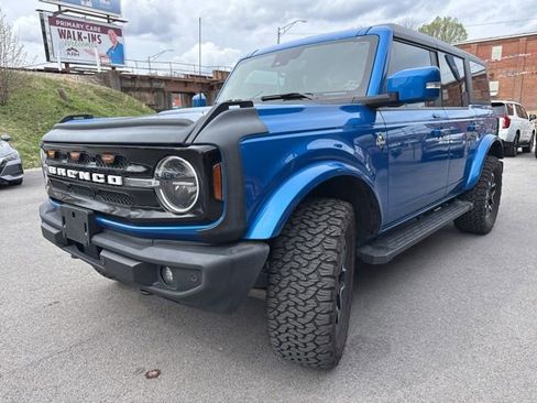 Used 2023 Ford Bronco Outer Banks image 5