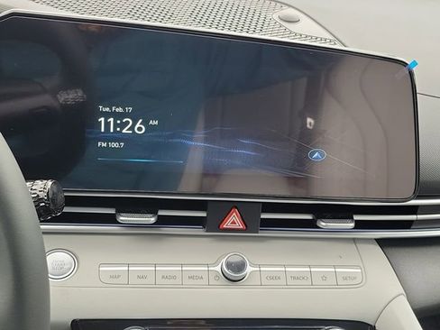 New 2026 Hyundai Elantra Limited FWD image 9