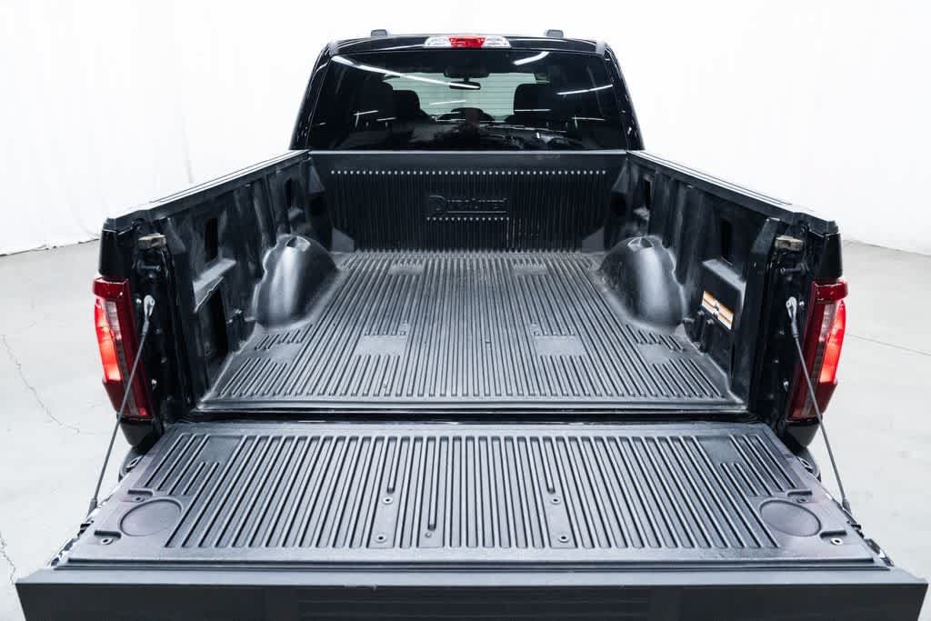 Used 2025 Ford F150 XLT w/ Equipment Group 301A Standard AWD/4WD image 8