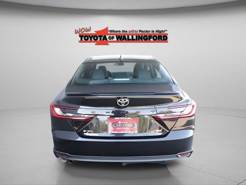 Used 2025 Toyota Camry SE FWD image 10
