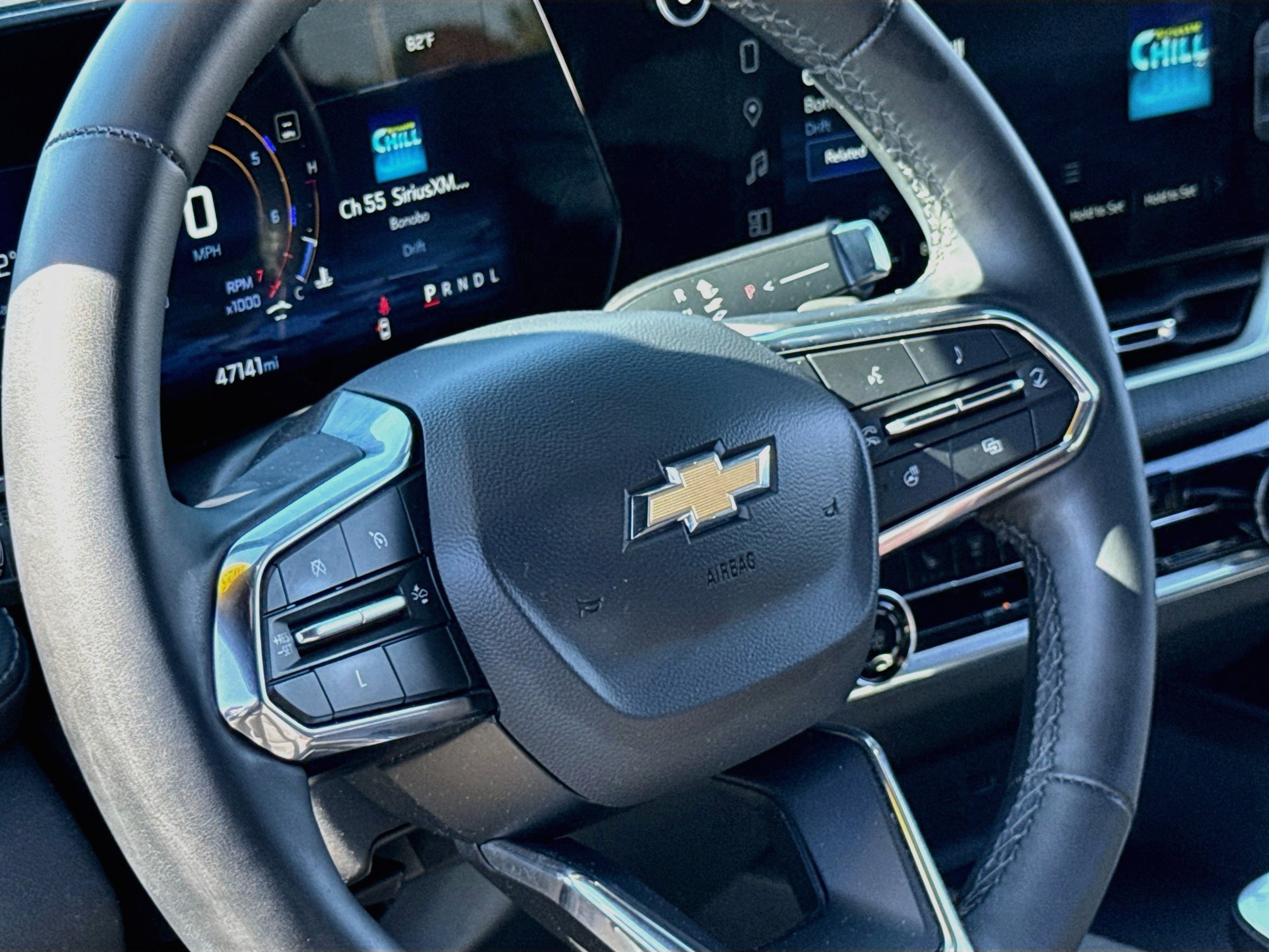 Used 2025 Chevrolet Equinox LT FWD image 12