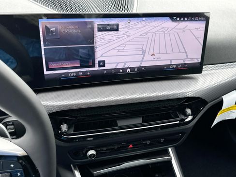 New 2026 BMW 330i Sedan w/ Convenience Package RWD image 10
