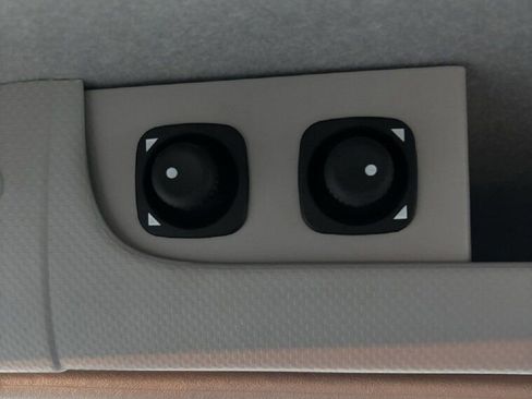 New 2025 Chevrolet Low Cab Forward image 9