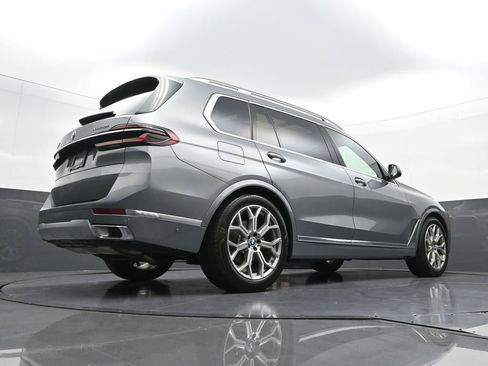 Used 2026 BMW X7 xDrive40i AWD/4WD image 29