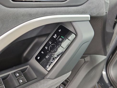 New 2026 Audi SQ5 Premium Plus image 20