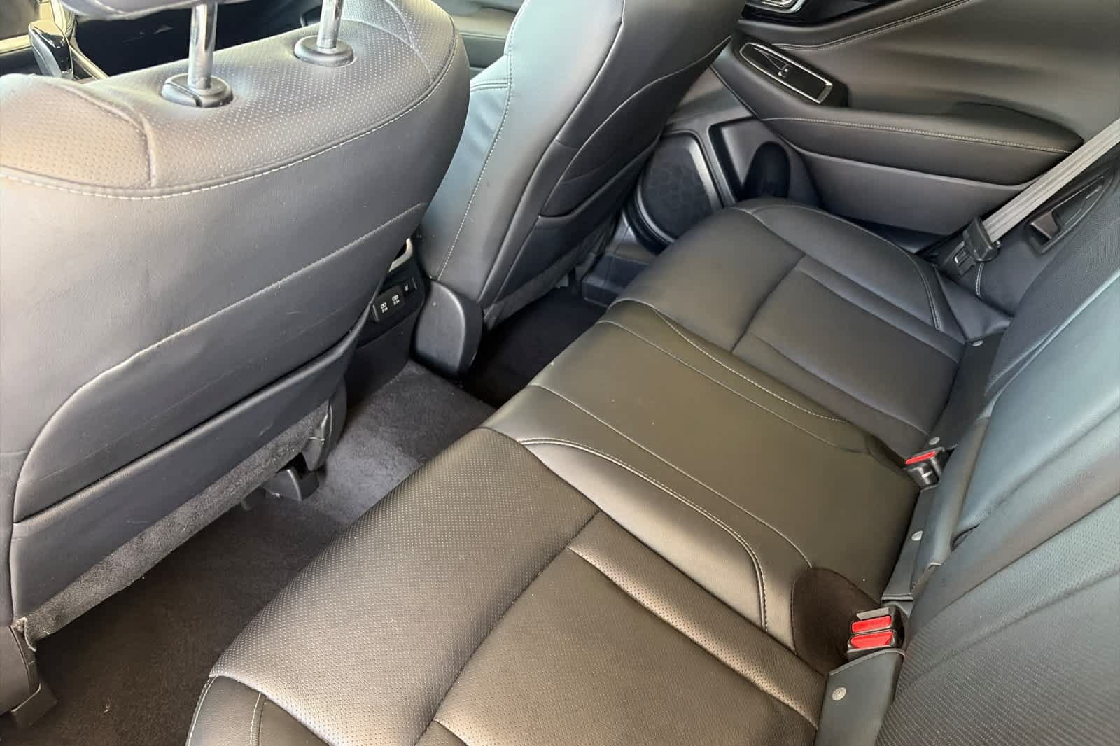 Used 2020 Subaru Outback Limited w/ Popular Package #2 AWD/4WD image 4