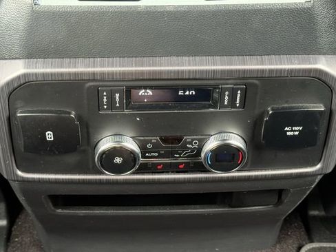 Used 2023 Ford Expedition Platinum image 31