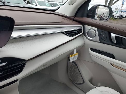 New 2026 Buick Enclave Avenir AWD/4WD image 26