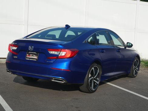 Used 2018 Honda Accord Sport image 5