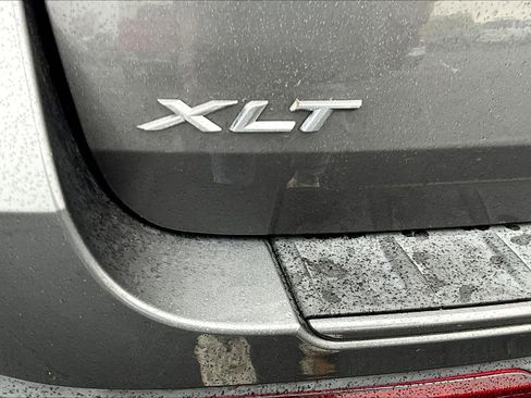 Used 2023 Ford Explorer XLT w/ Equipment Group 202A image 6