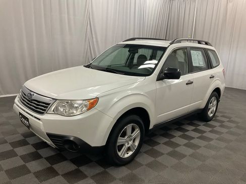 Used 2010 Subaru Forester 2.5X AWD/4WD image 5