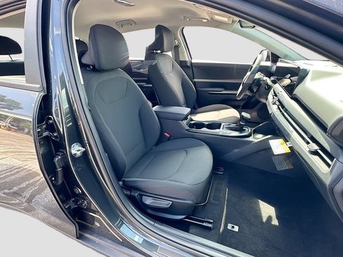 New 2026 Kia K4 FWD image 25