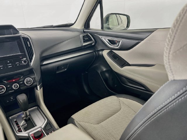 Used 2022 Subaru Forester Premium AWD/4WD image 23