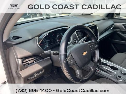 Used 2019 Chevrolet Traverse LT w/ LPO, Black Accent Package AWD/4WD image 17
