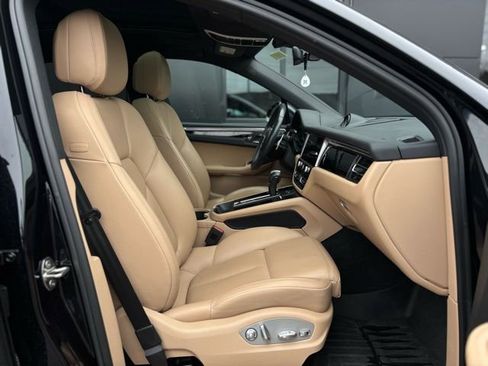Used 2023 Porsche Macan image 56