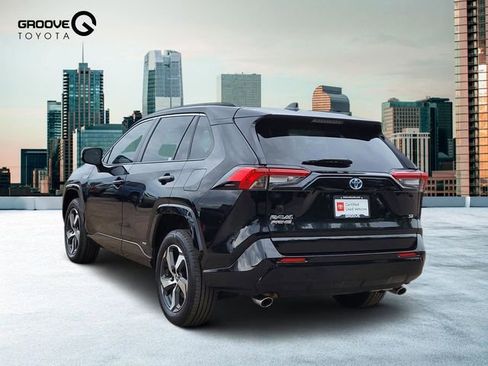 Used 2023 Toyota RAV4 SE w/ Weather & Moonroof Package AWD/4WD image 3
