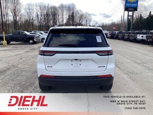 Used 2025 Jeep Grand Cherokee Limited w/ Black Appearance Package AWD/4WD image 6