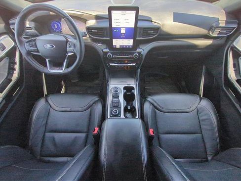 Used 2023 Ford Explorer ST w/ Equipment Group 401A AWD/4WD image 18