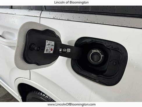 Certified 2025 Lincoln Aviator Black Label image 17