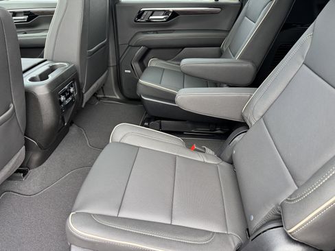 New 2026 Chevrolet Suburban Premier w/ Sun And Tow Package image 15