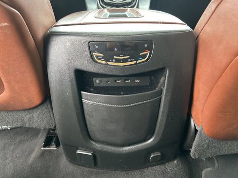 Used 2019 Cadillac Escalade ESV Premium Luxury AWD/4WD image 42