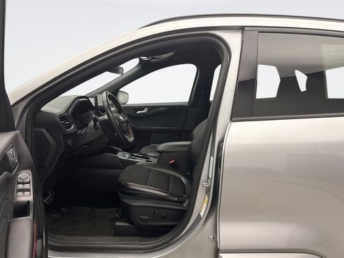Used 2024 Ford Escape ST-Line w/ Tech Pack #1 AWD/4WD image 8