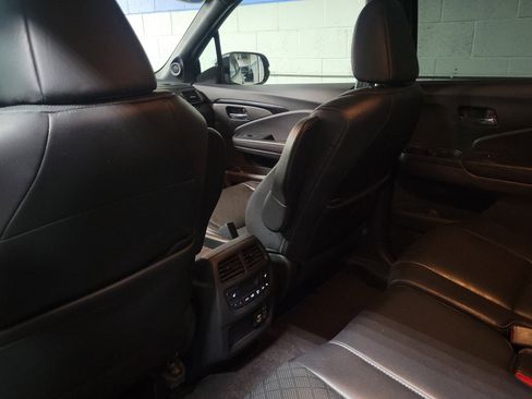 Used 2019 Honda Passport Touring image 12