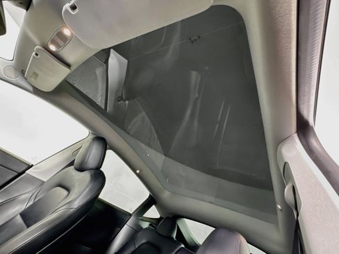 Used 2021 Tesla Model Y 2WD image 26