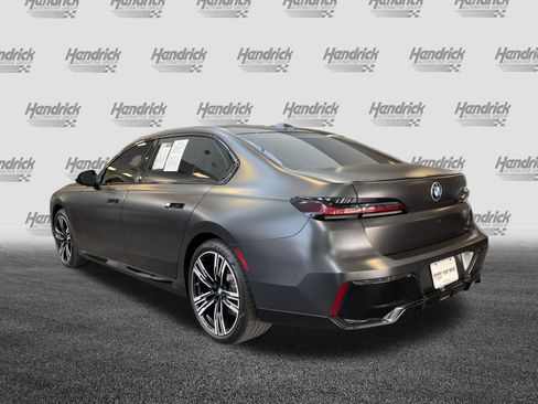 Used 2023 BMW 740i RWD image 8