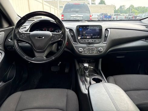 Used 2021 Chevrolet Malibu LT w/ Midnight Edition FWD image 9