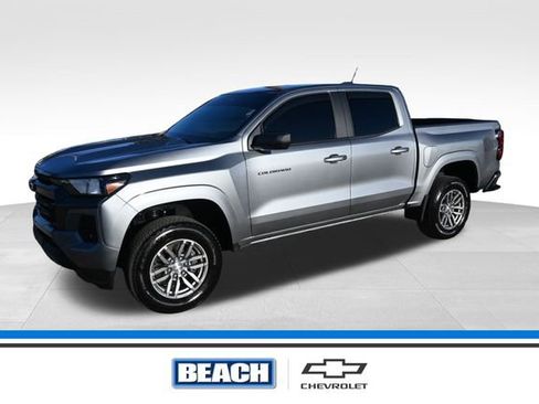 Used 2024 Chevrolet Colorado LT w/ LT Convenience Package II image 1