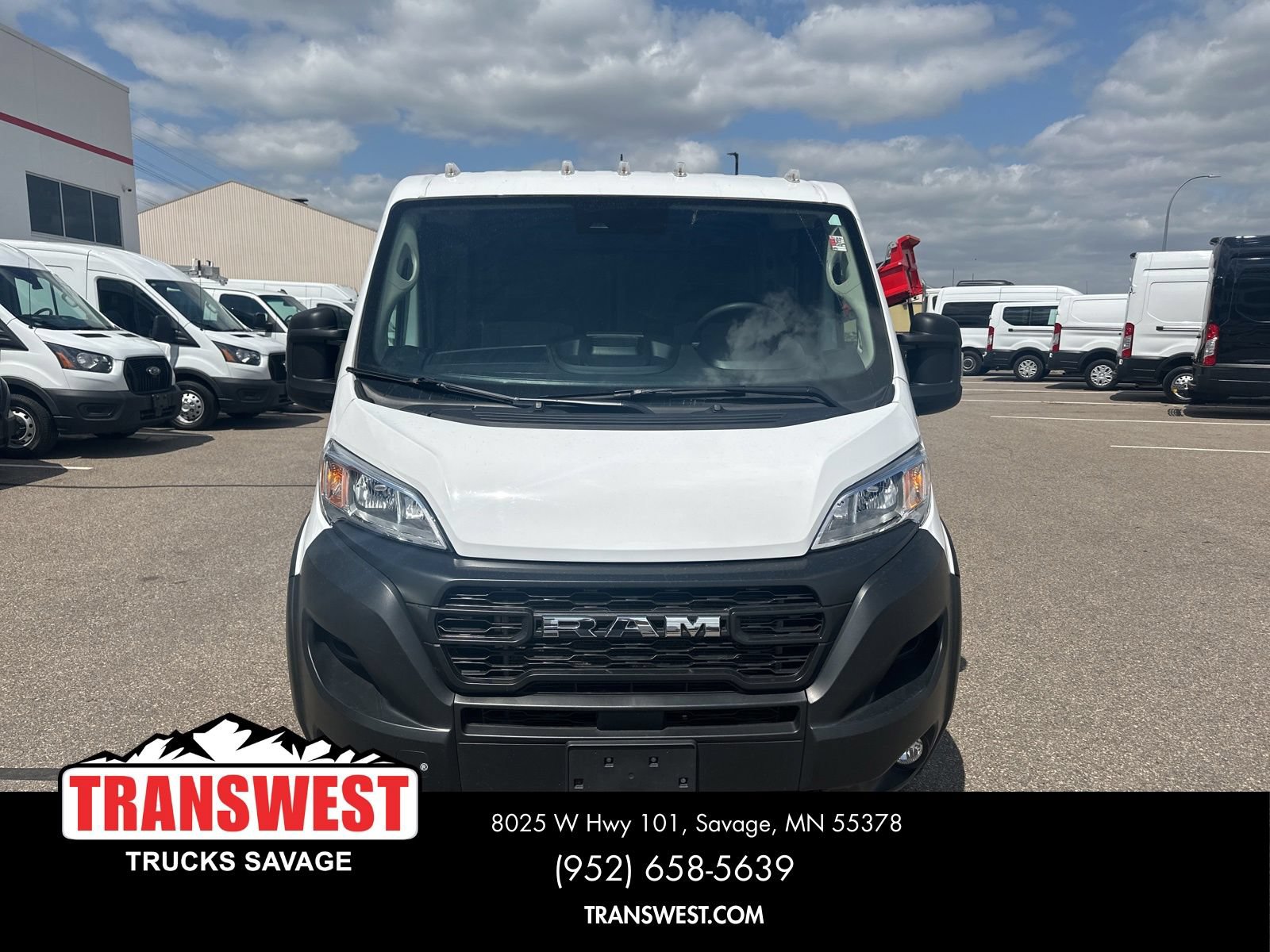 Used 2025 RAM ProMaster 2500 w/ Convenience Group FWD image 7