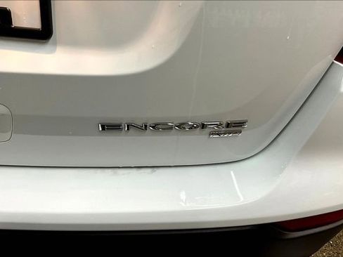 Used 2022 Buick Encore Preferred w/ Safety Package image 23