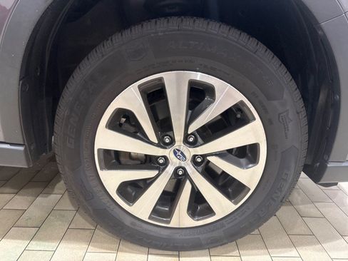 Used 2022 Subaru Outback Premium AWD/4WD image 47