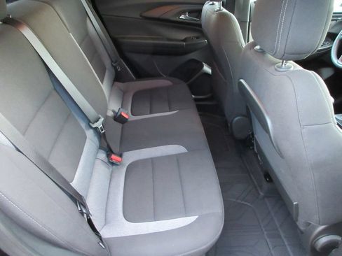 Certified 2025 Chevrolet TrailBlazer LT FWD image 18