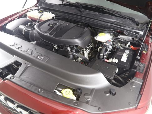 Used 2025 RAM 1500 Big Horn AWD/4WD image 18