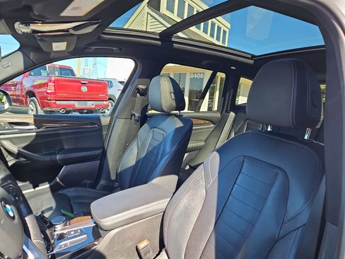 Used 2019 BMW X3 xDrive30i w/ Premium Package image 12