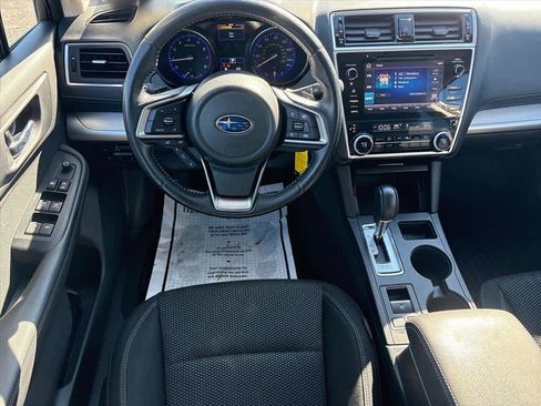 Used 2019 Subaru Outback 2.5i Premium image 4